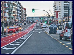 West part 06 - Avda. Rei Jaume I with it's brand new biking lane in the middle.