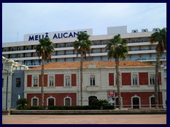 Alicante City Centre 111 - Melia Alicante Hotel, 4 star hotel by the sea at Muelle Levante.