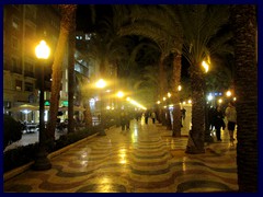 Alicante by night 05 - La Explanada de España