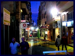 Alicante by night 57 - Carrer San Francisco with it's numerous swamp sculptures