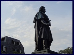 Münsterplatz 07 - Beethoven Statue