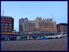 Brighton Beach at sunset - Grand Hotel