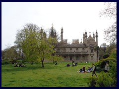 Royal Pavilion and Gardens 15