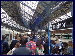 Brighton railway station 10