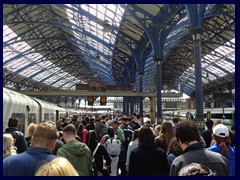 Brighton railway station 11