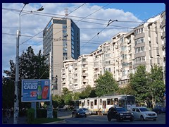 Center, University square 60