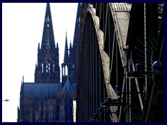 Hohenzollern Bridge 06 - Cathedral