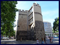 Hahnentor, Rudolfplatz 2