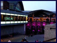 Hauptbahnhof by night