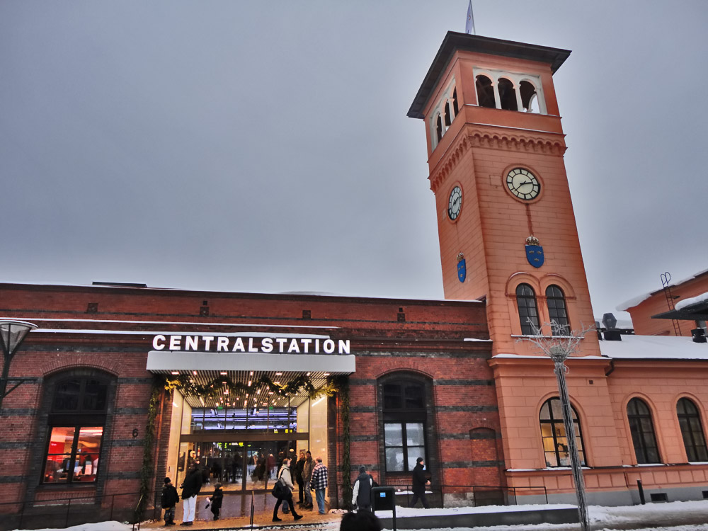Мальме община. Гетеборг вокзал. Вокзал Мальме. Мальме ЖД вокзал. Вокзал в мальмё называется Malmö Centralstation.