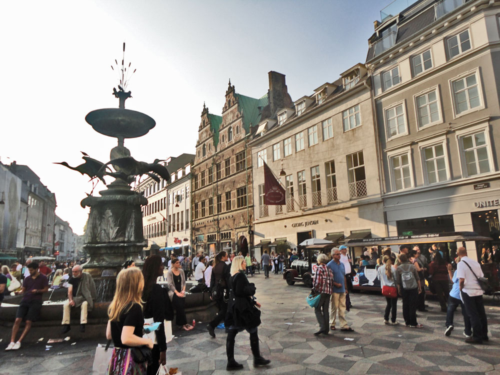 Copenhagen on a warm October day: futuristic outskirts and a charming ...