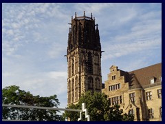 Rathaus (Town Hall) and Salvatorkirche (Church of Our Saviour) 05