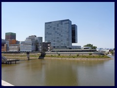 Medienhafen 25