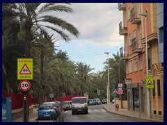 Elche City Centre 06 - modernist residential buildings