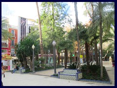 Elche City Centre 21 - Placa Glorieta, a nice square