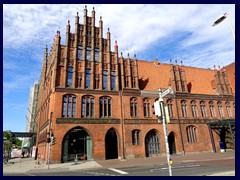 Altes Rathaus 1