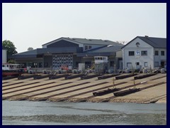 Mosel riverfront 03