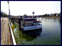 Mosel riverfront 07