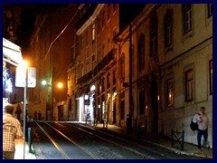 Alfama tram ride 07