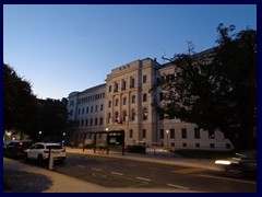 Ljubljana by night 107 - District Court, Miklosicev park