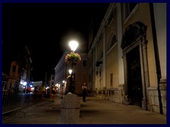 Ljubljana by night 046 - Runners along Ciril-Metodov trg