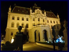 Ljubljana by night 083 - University Main Building