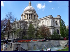 St Paul's Cathedral and surroundings 05