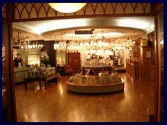 Harrod's 2006 02