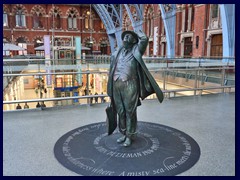 St Pancras Station 18