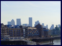 Towards Canary Wharf skyline