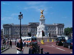 Buckingham Palace 06