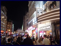 Piccadilly Circus by night 05