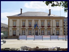 Place Guillaume II 08 - Hotel de Ville