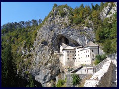 Predjama Castle 10