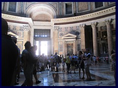 Pantheon 024