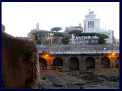 Foro Traiani, Foro Augusto, Via dei Fori Imperiali 005