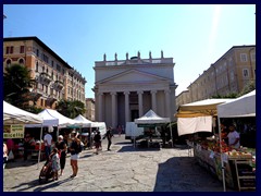 Piazza Sant'Antonio Nuovo 3