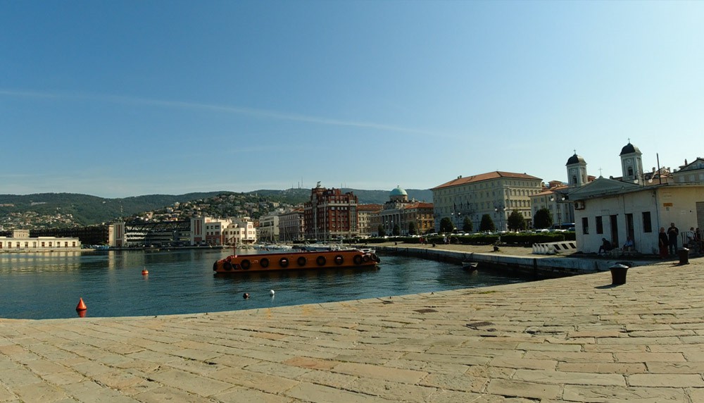 Trieste - Piazza Unità D'Italia, Riva, Waterfront, Palazzo Del Lloyd ...