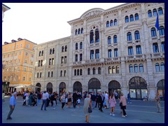 Piazza Unità d'Italia 13 - Wedding outside the City Hall