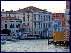 Canal Grande - Vaporette boat tour 10 -Ca' Rezzonico