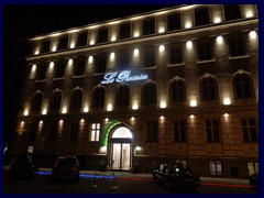 Zagreb by night 43 - Le Premier Hotel, Zrtava Fasizima Square