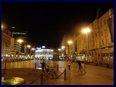 Zagreb by night 56 - Park Zrinjevac