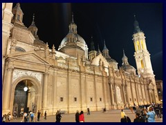 Zaragoza by night 16